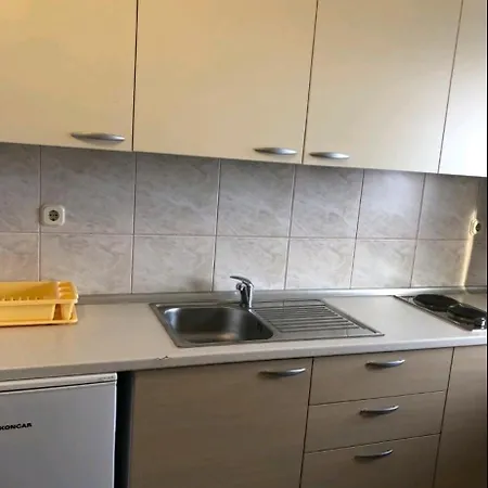 Nada * Makarska