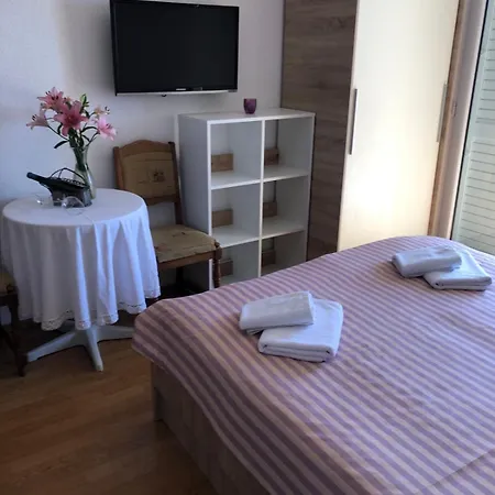 Nada Apartman Makarska