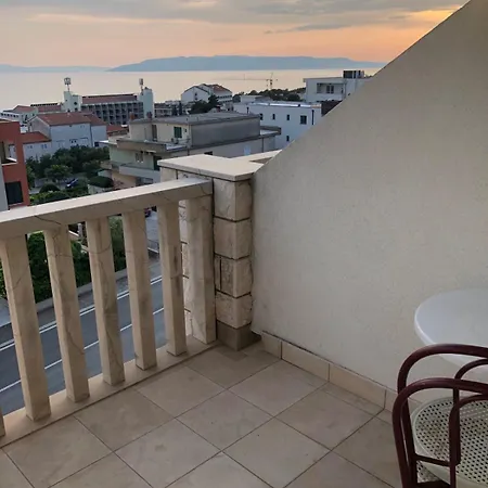 Nada * 马卡尔斯卡